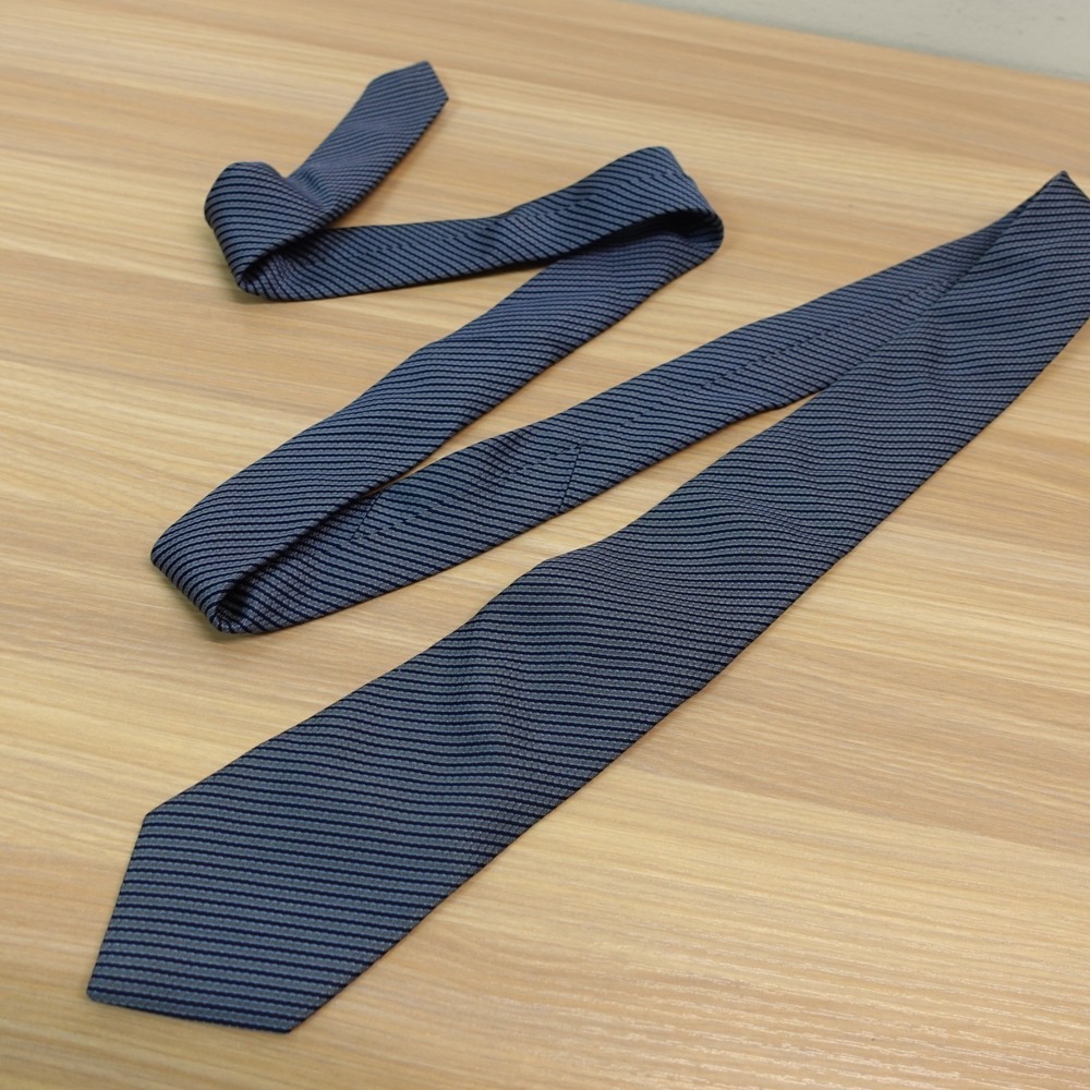 THEORY Repp Stripe Tie Mens Blue Skinny Slim Textured Silk Ivy Preppy USA Made